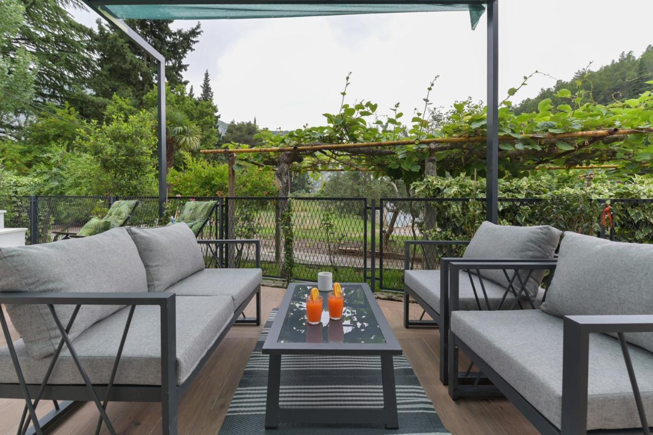 Holiday Home Greystone Оміш Екстер'єр фото