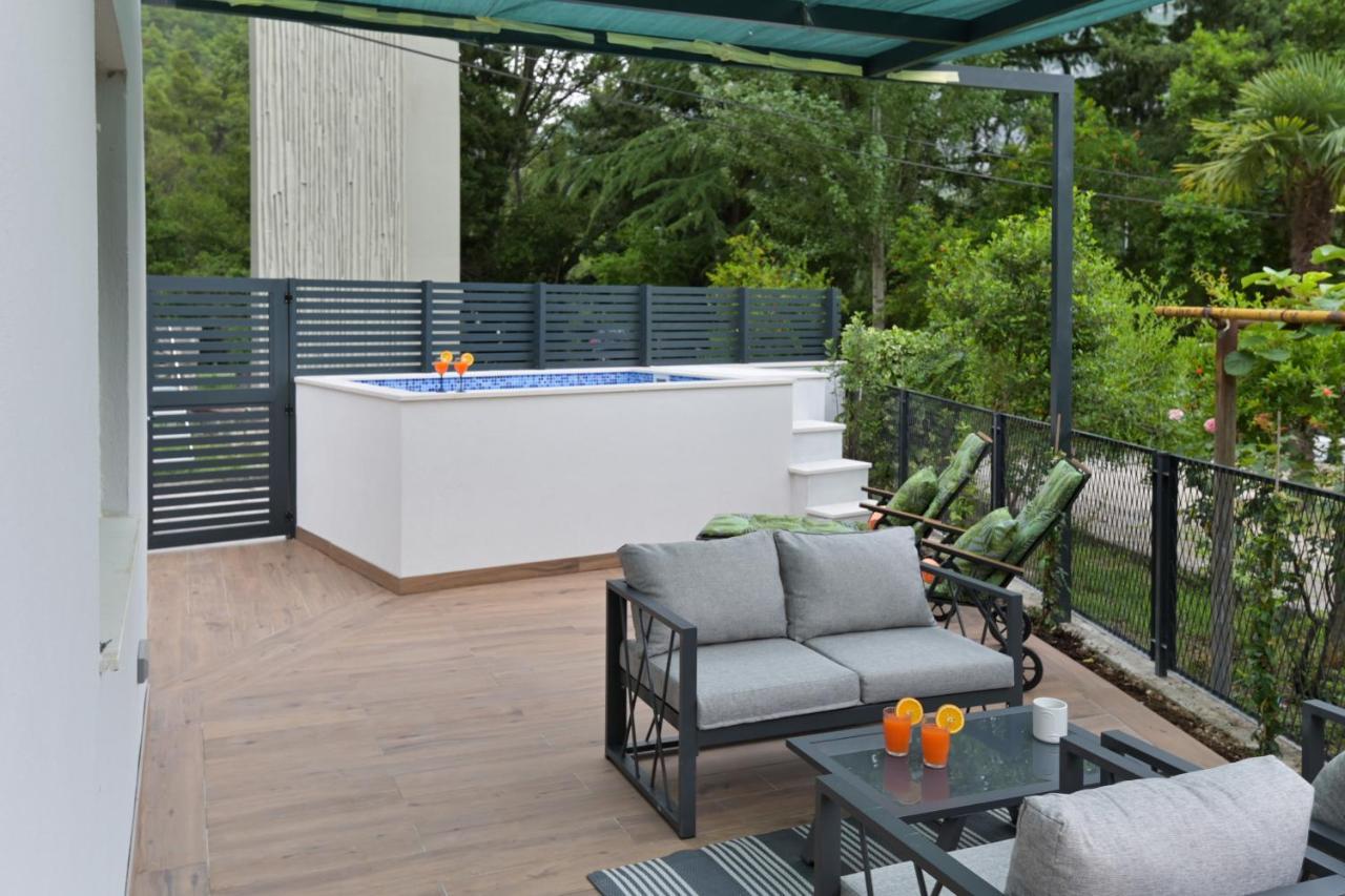 Holiday Home Greystone Оміш Екстер'єр фото